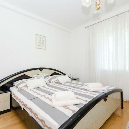 Beach & Park Apartment Kaštela Zewnętrze zdjęcie